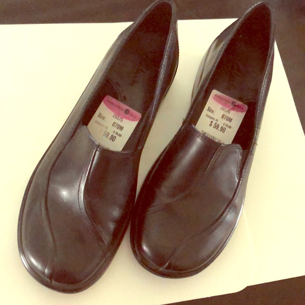 Black Clark’s shoes